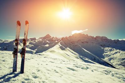 Fotobehang Winterlandschap en skiën