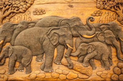 Canvas Carved Thai elephant on the wood