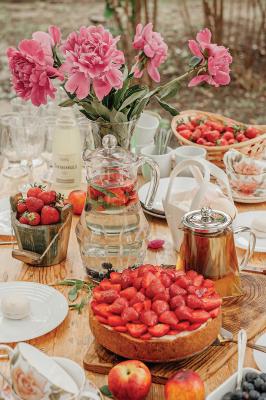 Poster Zomerse picknick met bloemen en fruit