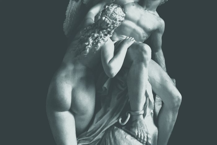 Fotobehang Een artistiek beeldhouwwerk dat een echtpaar voorstelt