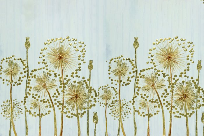 Fotobehang Gouden bloemen op een strakgrijze achtergrond