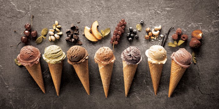 Canvas Kleurrijke ijshoorntjes in verschillende smaken