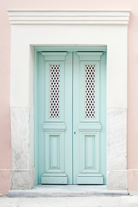 Poster Elegante deuren in een mintgroene tint.