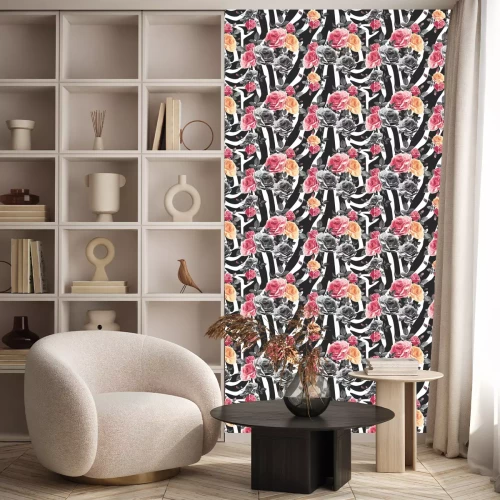 Behang Thee rozen roze en grijze gestreepte achtergrond