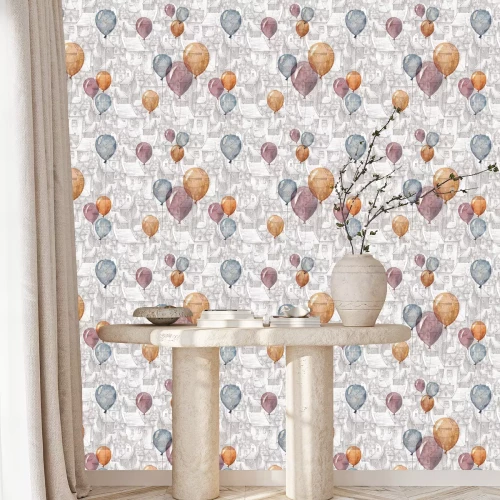 Behang Een naadloos patroon met een aquarel illustratie van ballonnen en een oude stad op de achtergrond. Daken, Europese stenen huizen en vliegende ballonnen - romantisch sprookje.