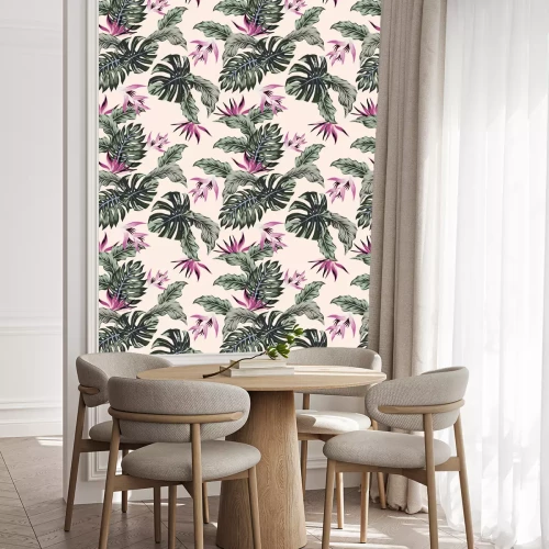 Behang Exotische bladeren met roze bloeiwijze