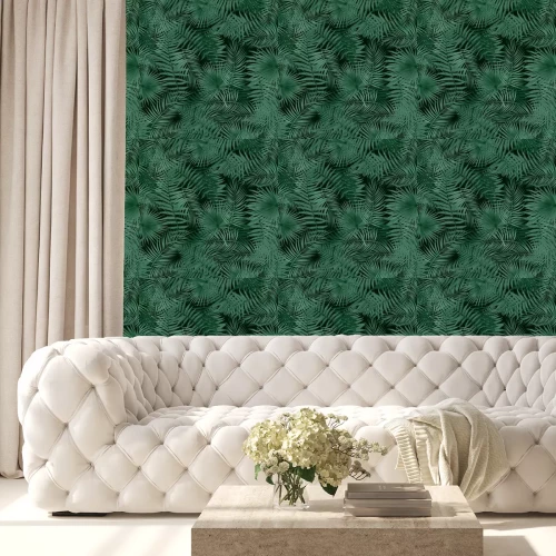 Behang Delicate tropische bladeren op een zwarte achtergrond