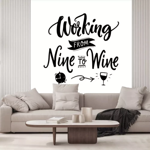 Sticker Van negen naar wijn werken. Grappig citaat voor gedrukte T-stuk, kleding en motivatie posters. Zwarte tekst op witte achtergrond.