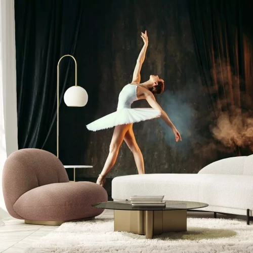 Fotobehang Een ballerina in een witte jurk danst in balletles
