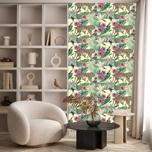 Behang Naadloos waterverfpatroon met tijgers, bladeren, bloemen.