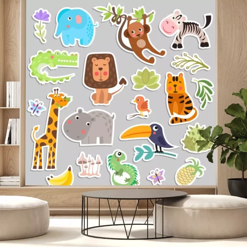 Sticker Leuke set stickers van safari dieren en bloemen. Savanne en safari grappige cartoon sticker dieren. Jungle dieren vector set sticker elementen. Krokodil, giraffe, leeuw en aap, en andere
