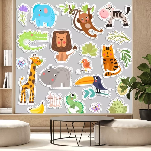 Sticker Leuke set stickers van safari dieren en bloemen. Savanne en safari grappige cartoon sticker dieren. Jungle dieren vector set sticker elementen. Krokodil, giraffe, leeuw en aap, en andere