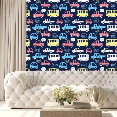 Behang Naadloos patroon met leuke auto's op donkere achtergrond