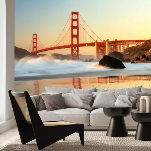 Fotobehang De Golden Gate Bridge in San Francisco met oceaan golven