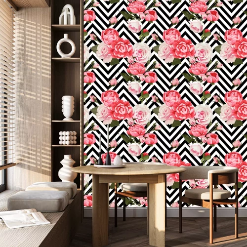 Behang Roze pioenrozen en zwarte en witte strepen