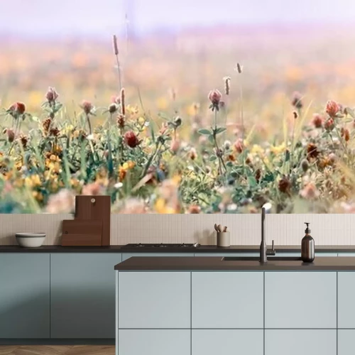 Fotobehang Verschroeide weide en bloemen