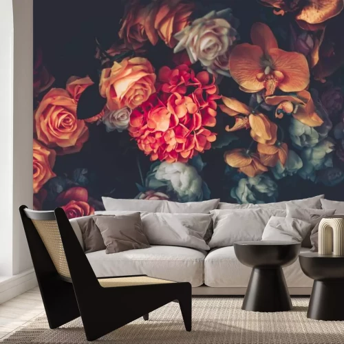 Fotobehang Realistische bloemen op een donkere achtergrond