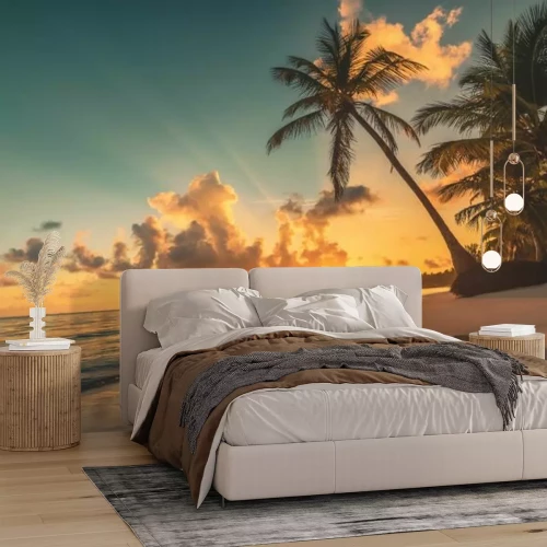 Fotobehang Tropisch strand in de Dominicaanse Republiek bij zonsondergang