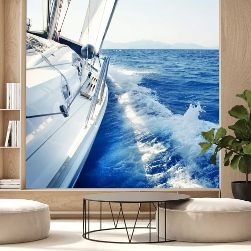 Fotobehang Uitzicht op de zee en de bergen vanaf het jacht op een zonnige dag