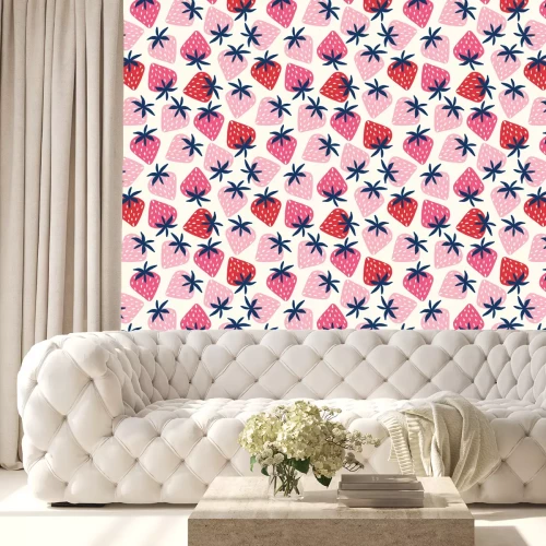 Behang Vector seamless pattern with hand-drawn strawberries in pink and red on an off white background