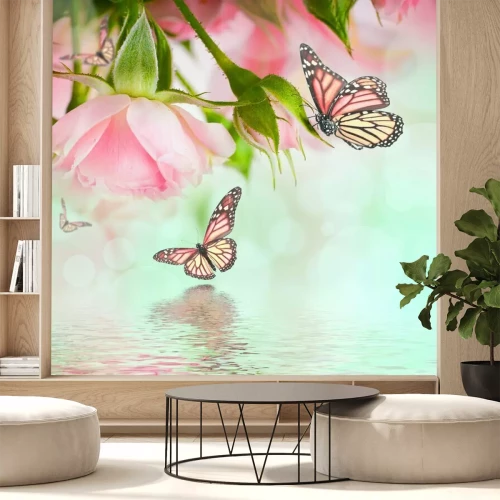 Fotobehang Pastelkleurig landschap met vlinders en rozen