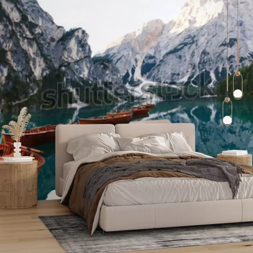 Fotobehang Bergen aan de voet van een meer