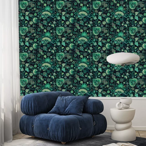 Behang Groene oosterse bloemen op een donkere achtergrond