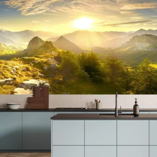 Fotobehang Berglandschap bij zonsopgang met bomen