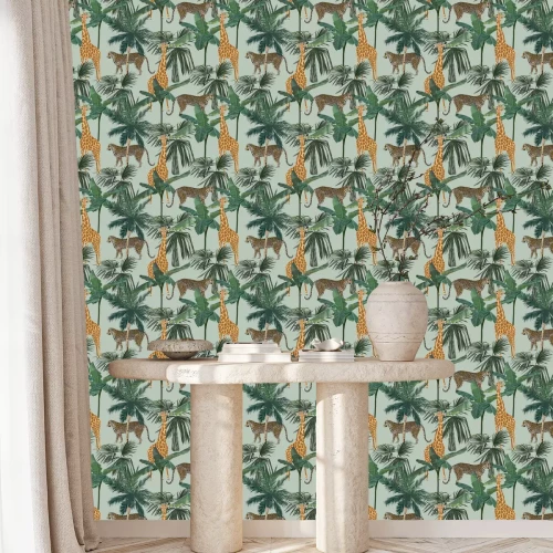 Behang Giraffen en luipaarden tussen palmbomen