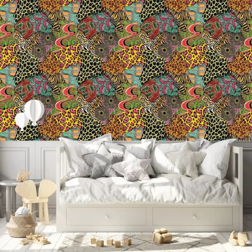 Behang Wild animal skins and traditional african fabric patchwork wallpaper abstract vector seamless pattern