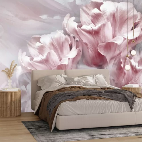 Fotobehang Roze tulpen op lichte achtergrond