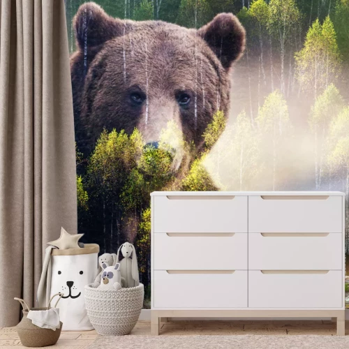 Fotobehang Bruine beer en groene bomen