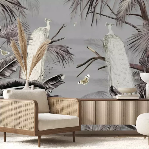 Fotobehang Witte pauwvogels tussen palmbomen in een tropisch landschap