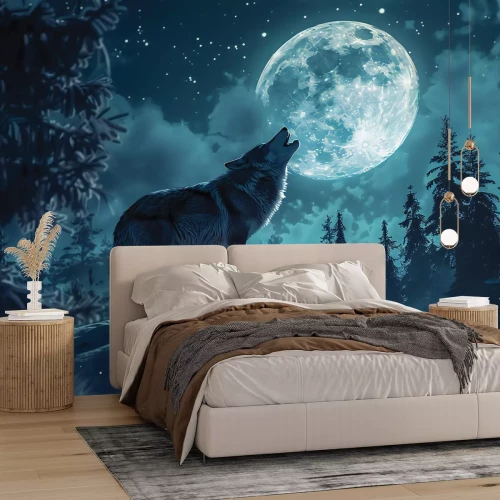 Fotobehang Een wolf op een berghelling onder volle maan