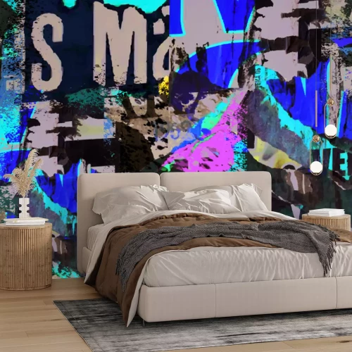 Fotobehang Een artistieke muurschildering in de stijl van een krantencollage