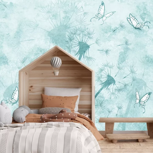 Fotobehang Een windvlaag met paardenbloemen en vlinders