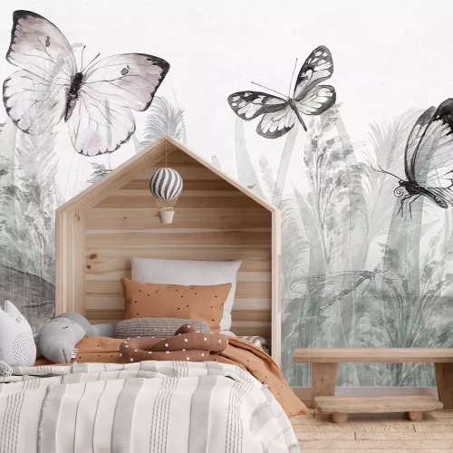 Fotobehang Zomerweidelandschap met lieveheersbeestjes en vlinders tussen de planten en grassen