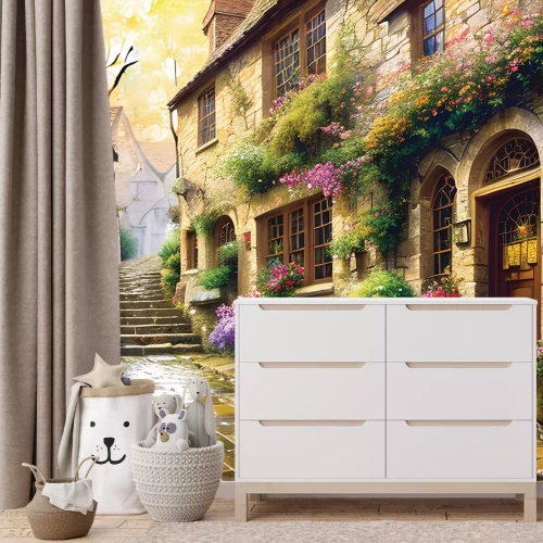 Fotobehang Een pittoresk straatje met bloemen en huurkazernes