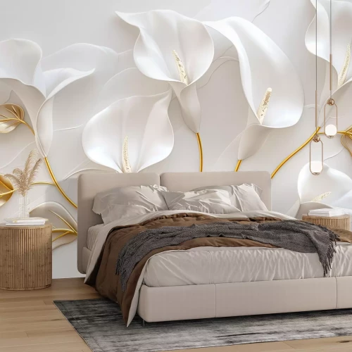 Fotobehang Glamoureuze witte calla's en gouden bladeren