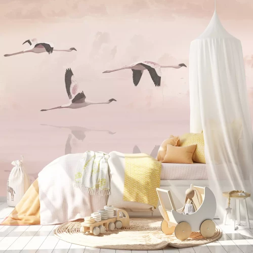 Fotobehang Vliegende vogels tegen de achtergrond van palmbomen en wolken