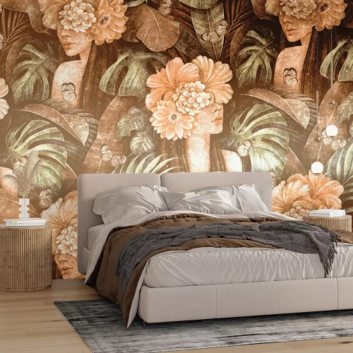 Fotobehang Vintage vrouw met bloemenkroon en tropische bladeren