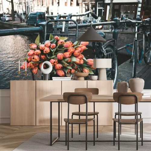 Fotobehang Fiets met tulpen