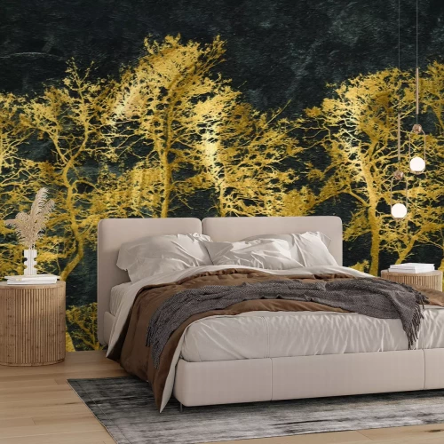 Fotobehang Versierde gouden bomen op een zwarte muur