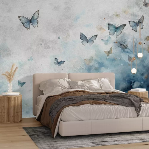 Fotobehang Vlinders op een aquarelachtergrond in tinten grijs en blauw, een delicaat patroon