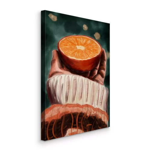 Canvas Een sinaasappel in een hand op een donkere achtergrond