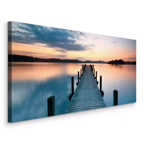 Canvas Een steiger op een kalm meer bij zonsondergang