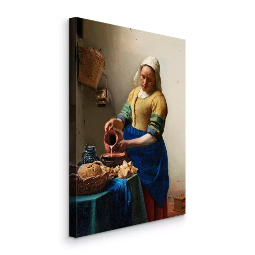 Canvas Een dorpsmeisje giet melk in een aarden kom.