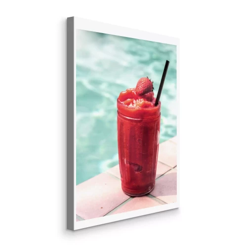 Canvas Zomerse aardbeiencocktail bij het zwembad
