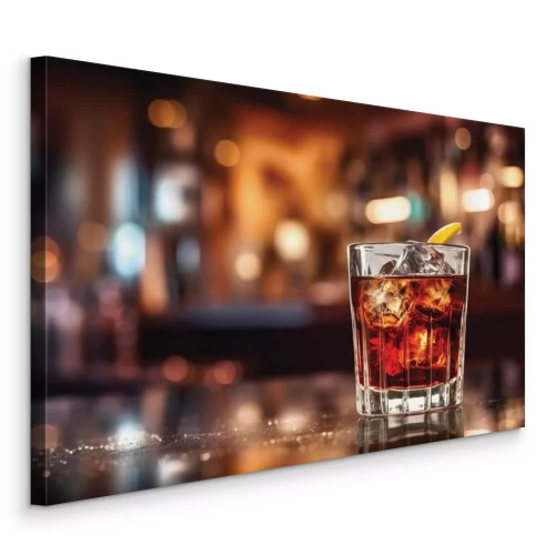 Canvas Een glas whisky met ijsblokjes op een barachtergrond