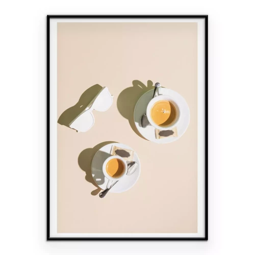 Poster Aromatische koffie in kopjes op een delicate achtergrond